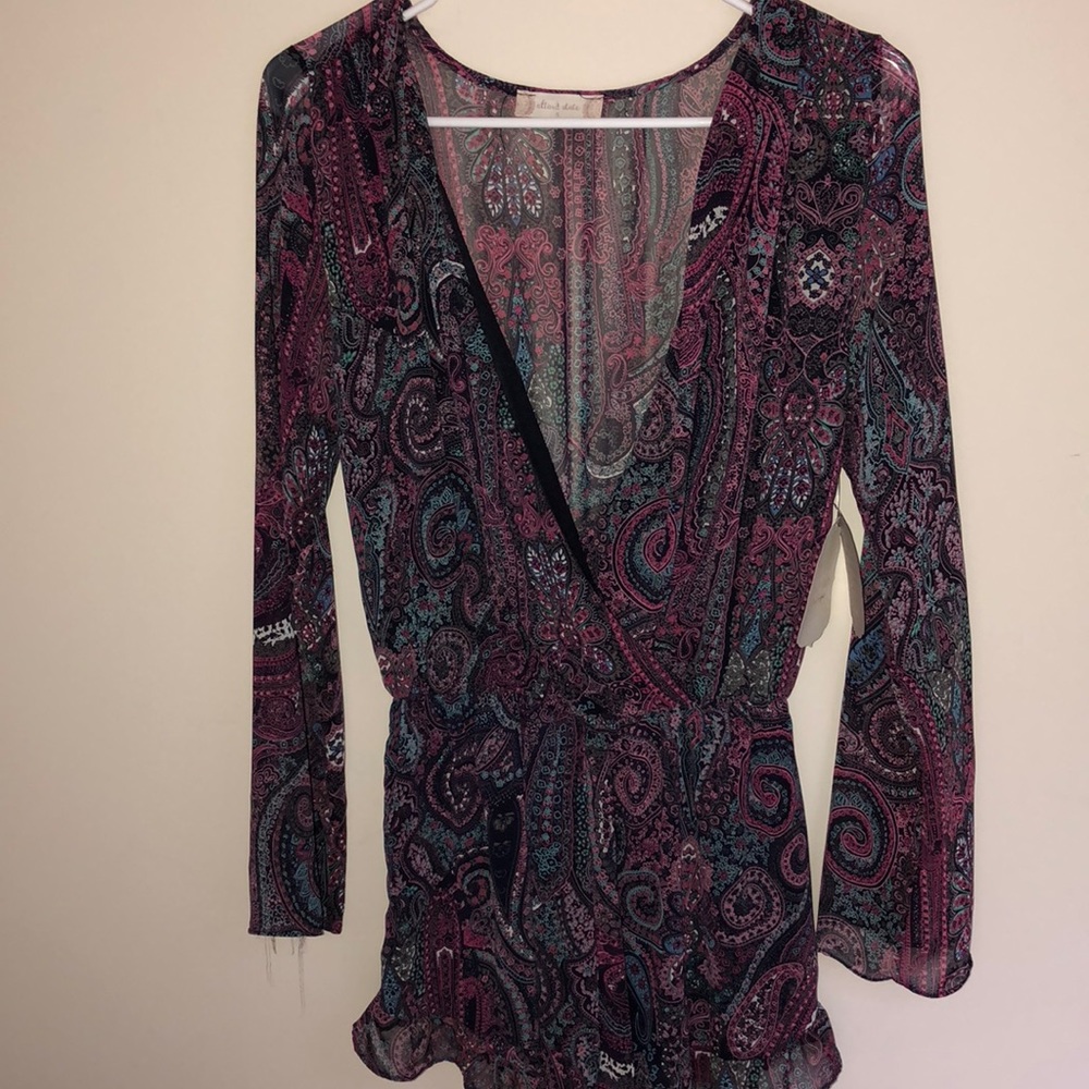BRAND NEW PAISLEY PRINT ROMPER